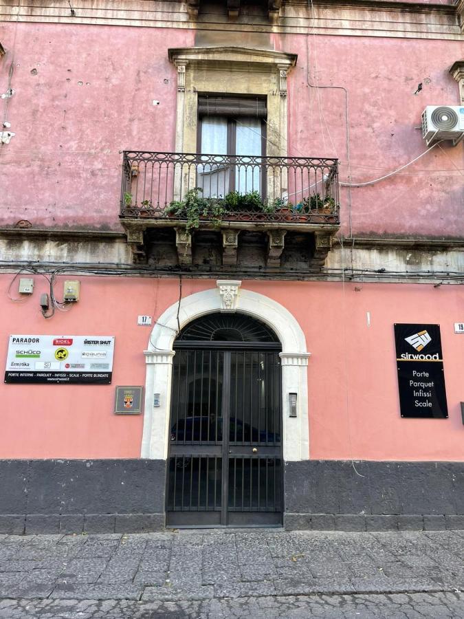 Storico17 Bed and Breakfast Catánia Buitenkant foto